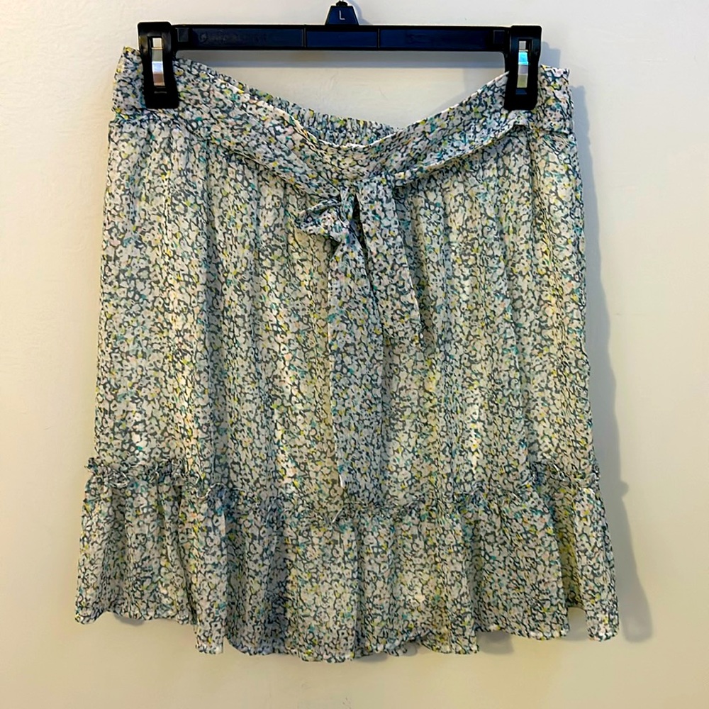 Lauren Conrad, flower print, inspired short skirt